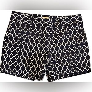 Ladies pattern dress shorts